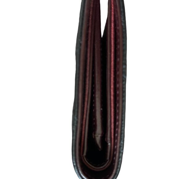 Chanel Caviar Continental Wallet - Picture 3 of 11